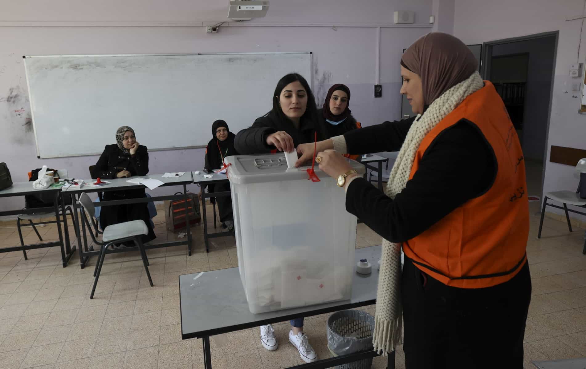 Independents Candidates Dominate In Palestinian Local Elections ...