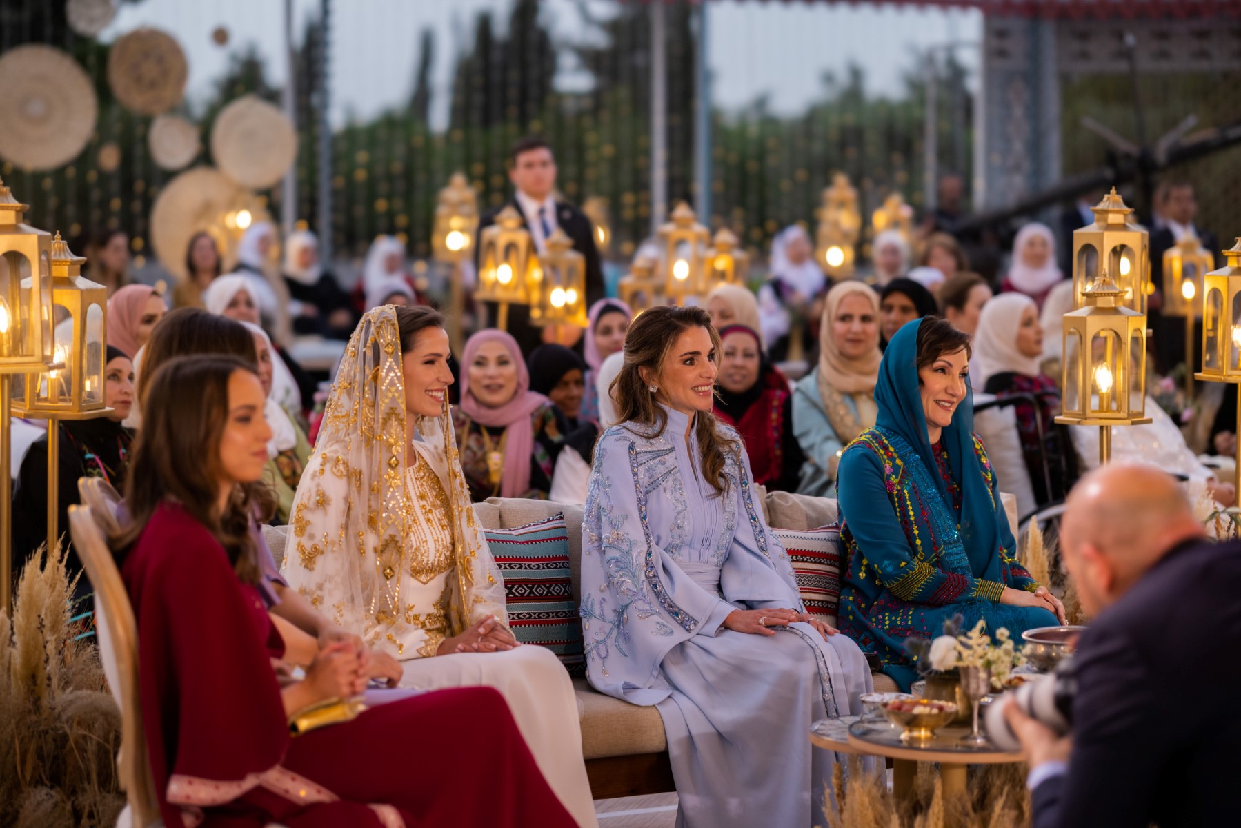Royal fever sweeps Jordan ahead of crown prince Hussein's wedding - TRENDS  Mena